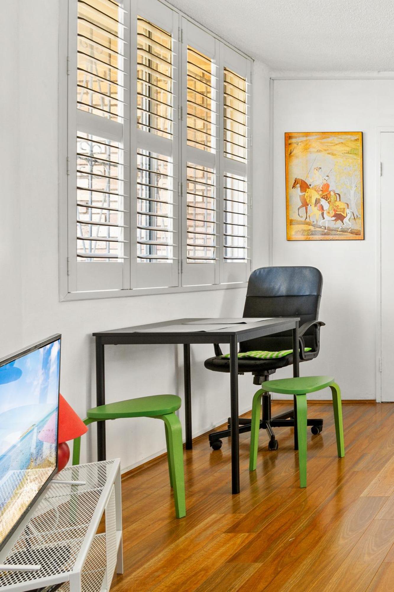 Convenient In Trendy Inner-city Suburb * Sydney